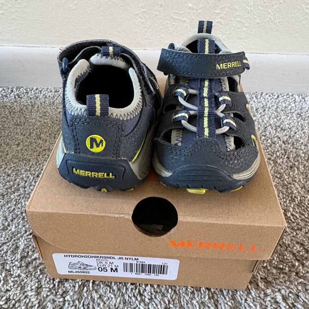 Merrell Kids' Navy and Yellow Sandals - size 5M (like new)